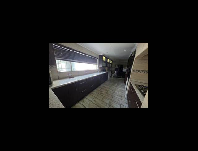 4 BEDROOM HOUSE SOLD IN MAGALIESKRUIN